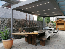 Lamellendach mit LED Beleuchtung